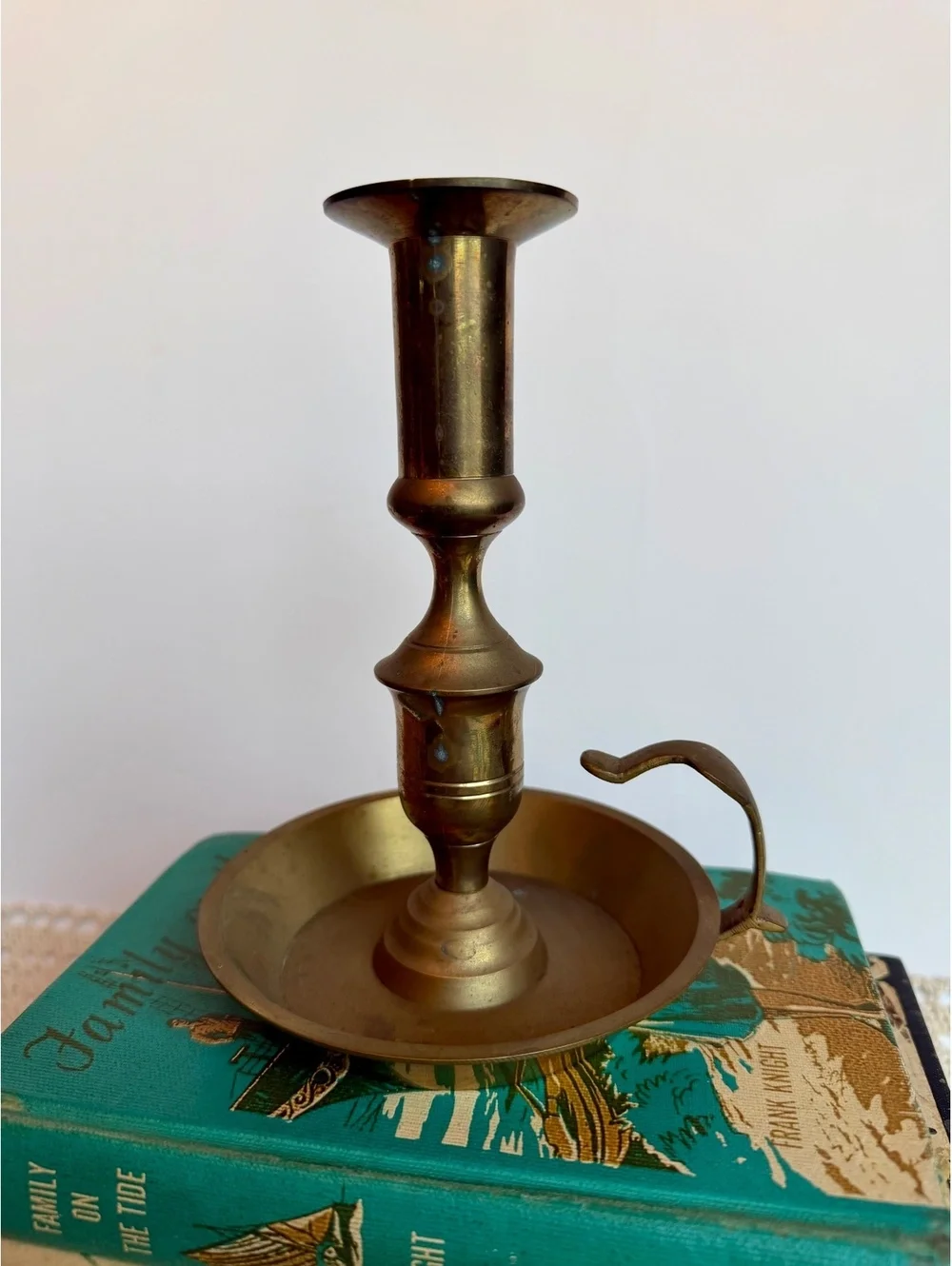 Vintage Brass Chamberstick Candle Holder Finger Loop Handle Patina 7.5”